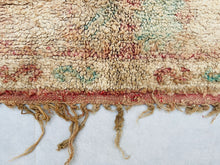Load image into Gallery viewer, Vintage Moroccan rug 6x10 - V262, Rugs, The Wool Rugs, The Wool Rugs, 
