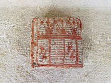 Load image into Gallery viewer, Moroccan floor cushion - S555, Floor Cushions, The Wool Rugs, The Wool Rugs, 
