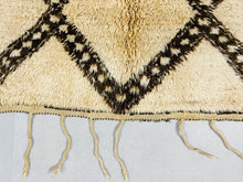 Load image into Gallery viewer, Vintage Beni Ourain rug 5x9 - V454, Rugs, The Wool Rugs, The Wool Rugs, Vintage rug 5x9 - V454 