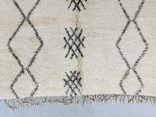 Load image into Gallery viewer, Vintage Beni Ourain rug 5x7- V418, Rugs, The Wool Rugs, The Wool Rugs, 