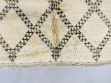 Load image into Gallery viewer, Vintage Beni Ourain rug 5x8- V417, Rugs, The Wool Rugs, The Wool Rugs, 