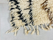 Load image into Gallery viewer, Vintage Beni Ourain rug 5x8- V416, Rugs, The Wool Rugs, The Wool Rugs, 