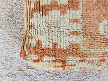 Load image into Gallery viewer, Moroccan floor cushion - S561, Floor Cushions, The Wool Rugs, The Wool Rugs, 
