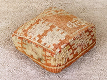 Load image into Gallery viewer, Moroccan floor cushion - S561, Floor Cushions, The Wool Rugs, The Wool Rugs, 
