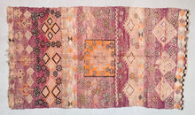 Load image into Gallery viewer, Vintage Moroccan rug 6x10 - V264, Rugs, The Wool Rugs, The Wool Rugs, 