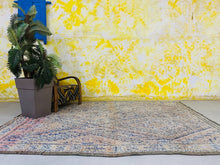 Load image into Gallery viewer, Vintage rug 7x9 - V320, Rugs, The Wool Rugs, The Wool Rugs, 
