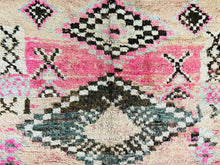 Load image into Gallery viewer, Vintage rug 5x11 - V331, Rugs, The Wool Rugs, The Wool Rugs, 