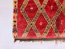 Load image into Gallery viewer, Vintage boujad rug 6x10 - V511, Rugs, The Wool Rugs, The Wool Rugs, 
