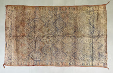 Load image into Gallery viewer, Vintage rug 6x11 -  V503, Rugs, The Wool Rugs, The Wool Rugs, 