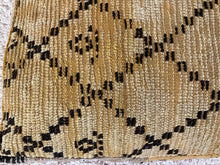 Load image into Gallery viewer, Moroccan floor cushion - S1140, Floor Cushions, The Wool Rugs, The Wool Rugs, 
