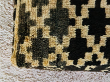 Load image into Gallery viewer, Moroccan floor cushion - S1246, Floor Cushions, The Wool Rugs, The Wool Rugs, 