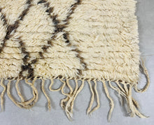 Load image into Gallery viewer, Beni ourain rug 5x8 - V390, Rugs, The Wool Rugs, The Wool Rugs, 
