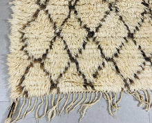 Load image into Gallery viewer, Beni ourain rug 5x8 - V390, Rugs, The Wool Rugs, The Wool Rugs, 