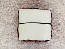 Load image into Gallery viewer, Moroccan floor cushion - S1614, Floor Cushions, The Wool Rugs, The Wool Rugs, 