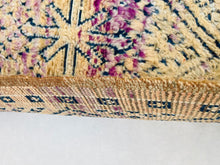 Load image into Gallery viewer, Vintage Moroccan rug 6x9 - V274, Rugs, The Wool Rugs, The Wool Rugs, 