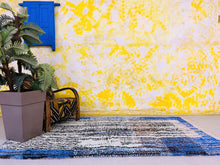 Load image into Gallery viewer, Azilal rug 4x8 - A253 - 4.5 x 8.4 ft, Rugs, The Wool Rugs, The Wool Rugs, 
