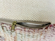 Load image into Gallery viewer, Moroccan floor cushion - S520, Floor Cushions, The Wool Rugs, The Wool Rugs, 

