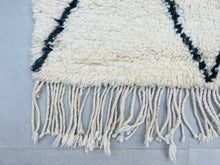 Load image into Gallery viewer, Beni ourain rug 5x8 - B694, Rugs, The Wool Rugs, The Wool Rugs, 