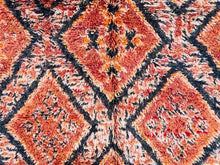 Load image into Gallery viewer, Vintage Moroccan rug 5x8 - V282, Rugs, The Wool Rugs, The Wool Rugs, 
