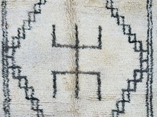 Load image into Gallery viewer, Beni ourain rug 5x7 - B695, Rugs, The Wool Rugs, The Wool Rugs, 