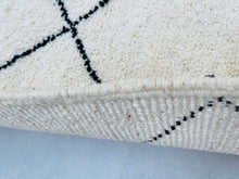Load image into Gallery viewer, Beni ourain rug 5x9 - B789, Rugs, The Wool Rugs, The Wool Rugs, 
