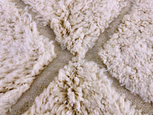 Load image into Gallery viewer, Beni ourain rug 6x9 - B528, Rugs, The Wool Rugs, The Wool Rugs, 