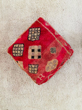 Load image into Gallery viewer, Moroccan floor cushion - S983, Floor Cushions, The Wool Rugs, The Wool Rugs, 
