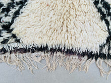 Load image into Gallery viewer, Beni ourain rug 5x9 - B682, Rugs, The Wool Rugs, The Wool Rugs, 