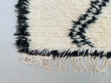 Load image into Gallery viewer, Beni ourain rug 5x9 - B682, Rugs, The Wool Rugs, The Wool Rugs, 
