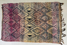 Load image into Gallery viewer, Vintage Moroccan rug 6x10 - V279, Rugs, The Wool Rugs, The Wool Rugs, 