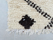 Load image into Gallery viewer, Vintage Moroccan rug 3x6 - V245, Rugs, The Wool Rugs, The Wool Rugs, 