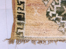 Load image into Gallery viewer, Vintage rug 6x10 - V420, Rugs, The Wool Rugs, The Wool Rugs, 