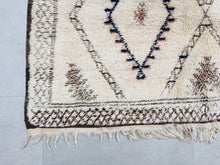 Load image into Gallery viewer, Beni ourain rug 5x9 - B776, Rugs, The Wool Rugs, The Wool Rugs, 