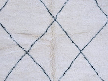 Load image into Gallery viewer, Beni ourain rug 5x8 - B734, Rugs, The Wool Rugs, The Wool Rugs, 
