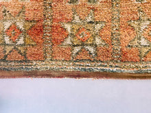 Load image into Gallery viewer, Vintage Moroccan rug 6x11 - V288, Rugs, The Wool Rugs, The Wool Rugs, 
