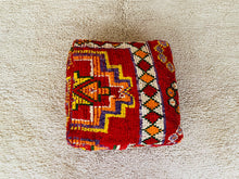 Load image into Gallery viewer, Moroccan floor cushion - S992, Floor Cushions, The Wool Rugs, The Wool Rugs, 