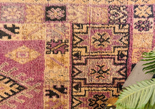 Load image into Gallery viewer, Vintage Moroccan rug 6x13 - V285, Rugs, The Wool Rugs, The Wool Rugs, 