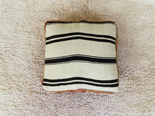 Load image into Gallery viewer, Moroccan floor cushion - S998, Floor Cushions, The Wool Rugs, The Wool Rugs, 