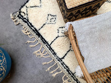 Load image into Gallery viewer, Beni ourain rug 4x8 - B942, , The Wool Rugs, The Wool Rugs, 
