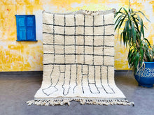 Load image into Gallery viewer, Beni ourain rug 5x7 - B102, Beni ourain, The Wool Rugs, The Wool Rugs, 