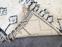 Load image into Gallery viewer, Beni ourain rug 4x8 - B942, , The Wool Rugs, The Wool Rugs, 
