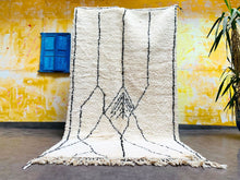 Load image into Gallery viewer, Beni ourain rug 5x7 - B49, Beni ourain, The Wool Rugs, The Wool Rugs, 