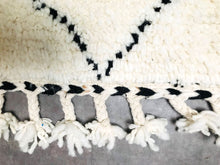 Load image into Gallery viewer, moroccan runner rug 3x9 - B555, Runner, The Wool Rugs, The Wool Rugs, 
