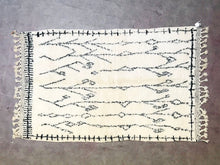 Load image into Gallery viewer, Beni ourain rug 5x8 - B139, Beni ourain, The Wool Rugs, The Wool Rugs, 