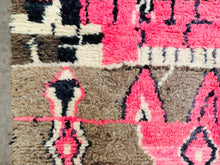 Load image into Gallery viewer, Vintage Moroccan rug 5x8 - V76, Vintage, The Wool Rugs, The Wool Rugs, 