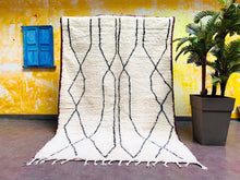 Load image into Gallery viewer, Beni ourain rug 5x8 - B134, Beni ourain, The Wool Rugs, The Wool Rugs, 

