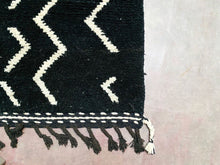 Load image into Gallery viewer, Beni ourain rug 5x8 - B136, Beni ourain, The Wool Rugs, The Wool Rugs, 