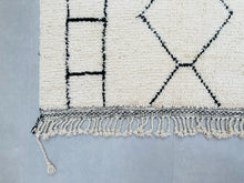 Load image into Gallery viewer, Beni ourain rug 5x8 - B95, Beni ourain, The Wool Rugs, The Wool Rugs, 