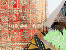 Load image into Gallery viewer, Vintage Moroccan rug 5x10 - V62, Vintage, The Wool Rugs, The Wool Rugs, 