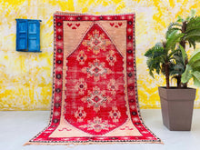 Load image into Gallery viewer, Vintage Moroccan rug 5x9 - V60, Vintage, The Wool Rugs, The Wool Rugs, 